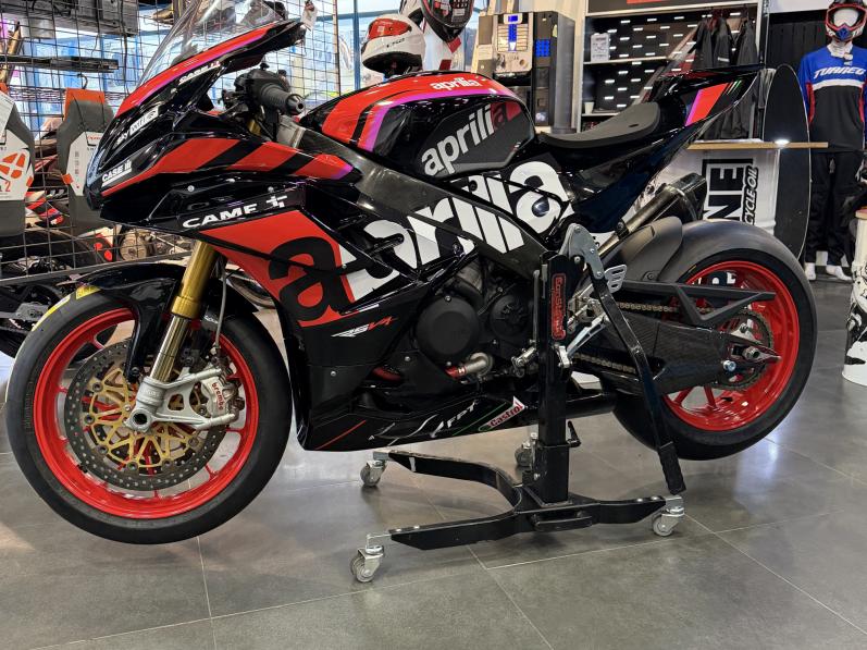 APRILIA RSV4 1100